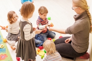 Kinder brauchen Förderung. Eine Vernachlässigung von Kindern ist für deren Entwicklung fatal.