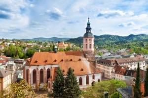 Für die Kirche war die Wiederheirat nach der Scheidung ein Kündigungsgrund.