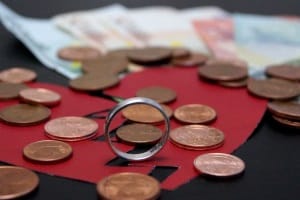 Die Kosten für eine Scheidung auf ärztliche Empfehlung sind laut dem FG Sachsen nicht steuerlich absetzbar.