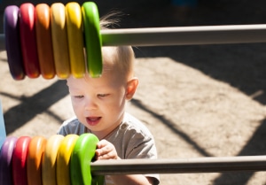 Erhöhtes Kindergeld: Durch die Anhebung verändern sich auch die Zahlbeträge beim Kindesunterhalt.